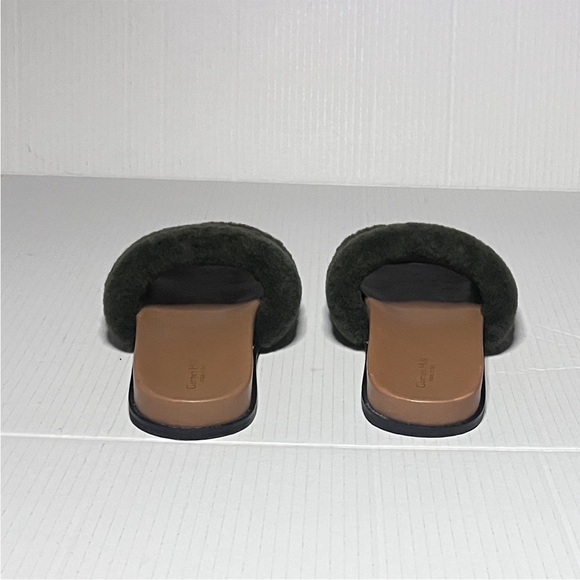 Garnet Hill Daria Slides - Picture 7 of 11